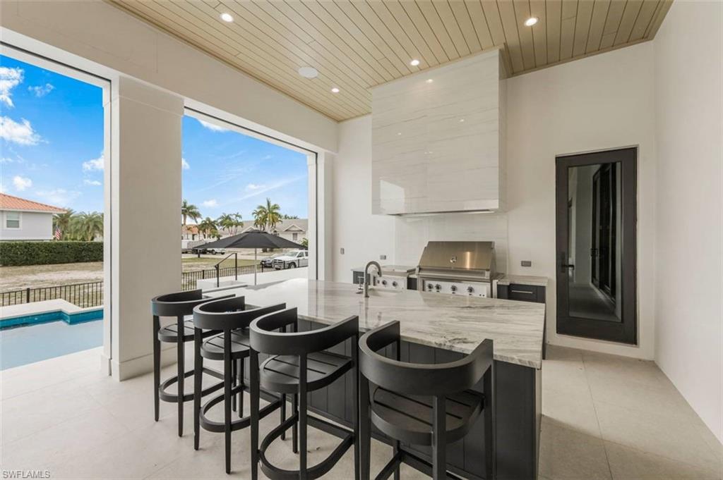 661 Amber Dr Photo 15