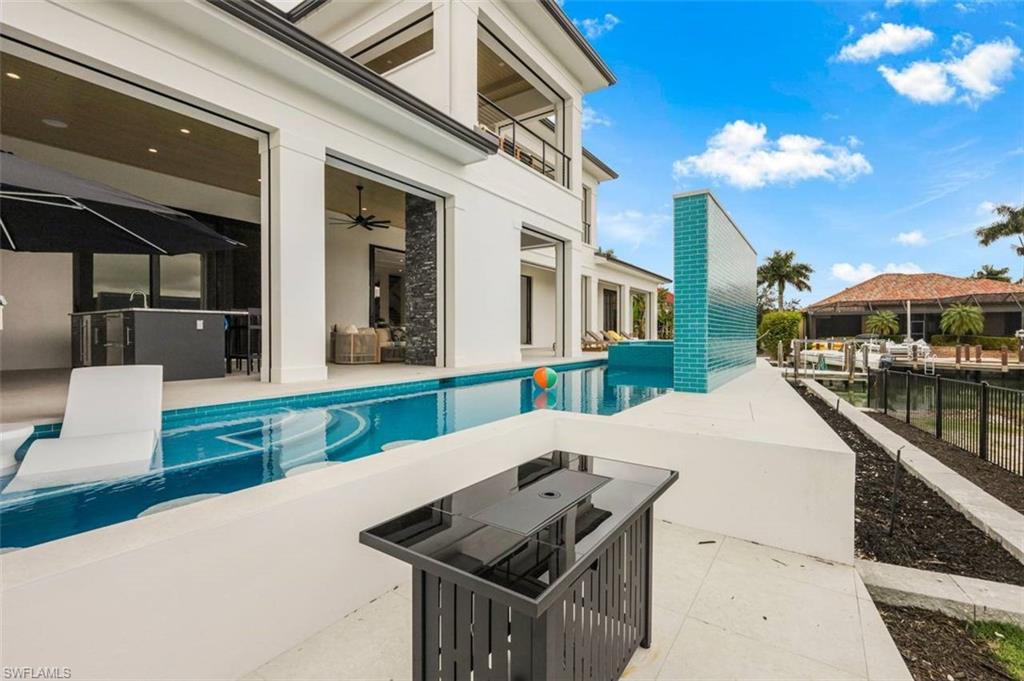 661 Amber Dr Photo 23