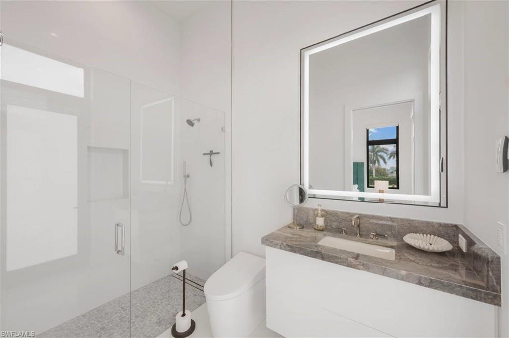 661 Amber Dr Photo 29