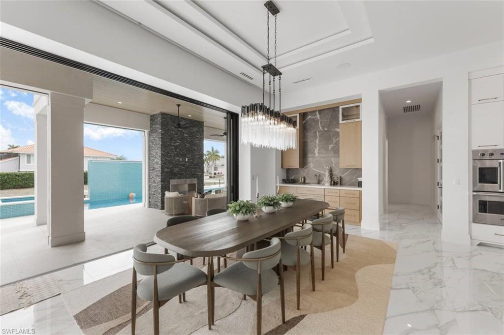 661 Amber Dr Photo 6