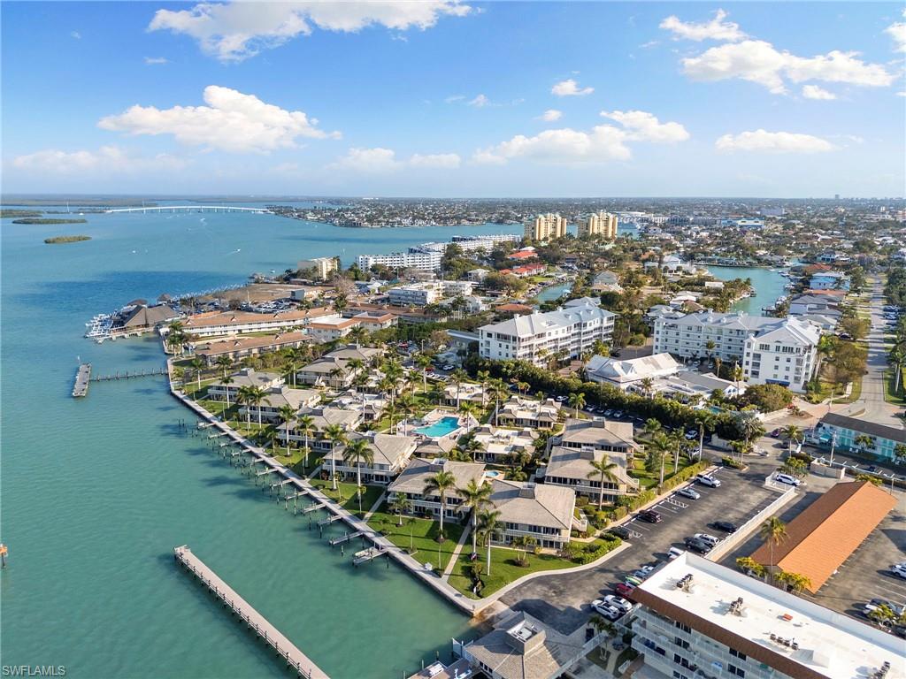 1215 Edington Pl Unit O-1&2W • Ville de Marco